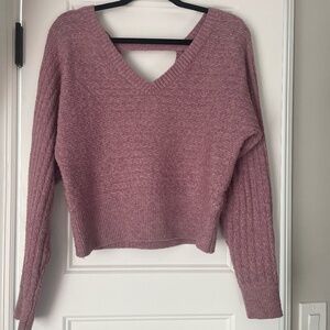 Pink rose sweater size M